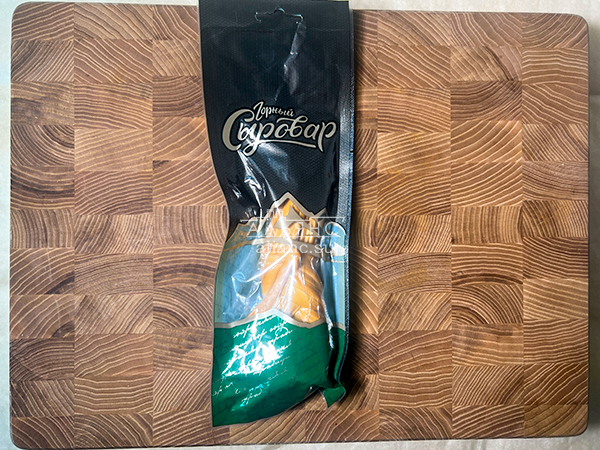 Сыр 100 гр ГОРНЫЙ СЫРОВАР (Косичка копчёная) в Кирове