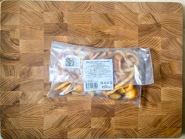 Сыр 150 гр ГОРНЫЙ СЫРОВАР (Ассорти копчёный) в Кирове