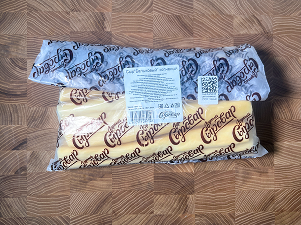 Сыр 1 кг ГОРНЫЙ СЫРОВАР (Балыковый копчёный) в Кирове