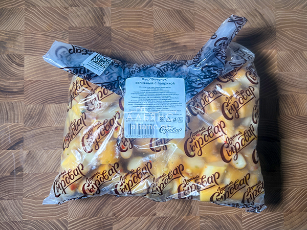 Сыр 1 кг ГОРНЫЙ СЫРОВАР (Бочонок копчёный с паприкой) в Кирове